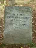 Hallgarten Friedhof 174.jpg (117820 Byte)