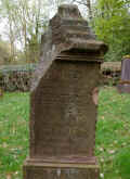 Zeltingen Friedhof 181.jpg (128041 Byte)