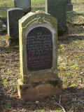 Langenselbold Friedhof 194.jpg (118975 Byte)
