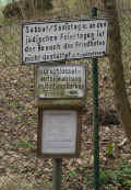 Haarhausen Friedhof 471.jpg (116511 Byte)