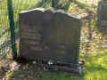 Voehl Friedhof 482.jpg (109746 Byte)