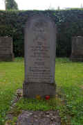 Gauting Friedhof 159.jpg (148830 Byte)