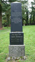 Windesheim Friedhof 164.jpg (119306 Byte)