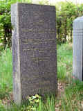 Niedermittlau Friedhof reSte 018.jpg (165498 Byte)