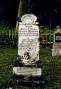Buttenhausen Friedhof 171.jpg (80363 Byte)