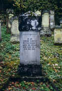 Sennfeld Friedhof 150.jpg (88350 Byte)