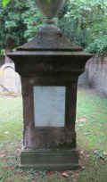 Stuttgart Friedhof Ho 2013 392.jpg (119315 Byte)