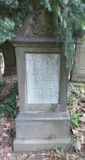 Stuttgart Friedhof Ho 2013 445.jpg (110346 Byte)