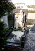 Verona Friedhof 100.jpg (56790 Byte)