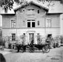 Pflaum Mansion and Coach.jpg (81197 Byte)