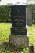Gauting Friedhof 158.jpg (138106 Byte)