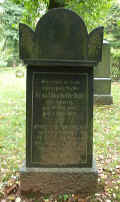 Langenlonsheim Friedhof 285.jpg (101840 Byte)