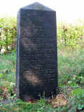 Niedermittlau Friedhof reSte 006.jpg (146733 Byte)