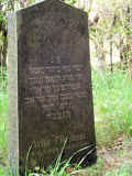Niedermittlau Friedhof reSte 015.jpg (155480 Byte)