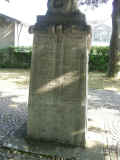 Niederstetten Denkmal 120d.jpg (170380 Byte)