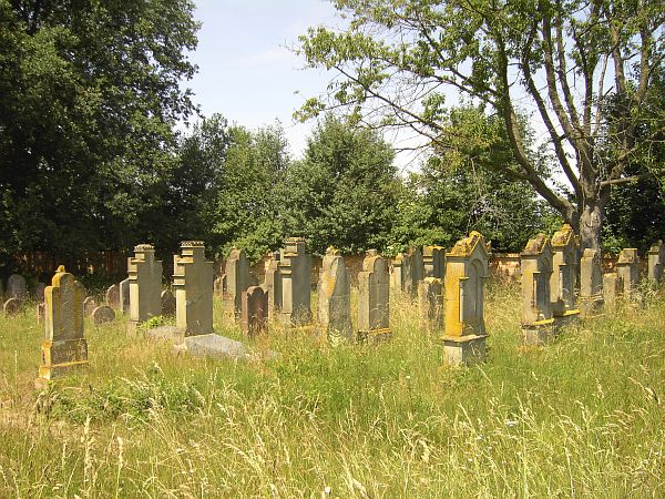 Der jüdische Friedhof in Sickenhofen (Stadt Babenhausen, landkreis  Darmstadt-Dieburg)