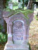 Helmarshausen Friedhof 102.jpg (76155 Byte)